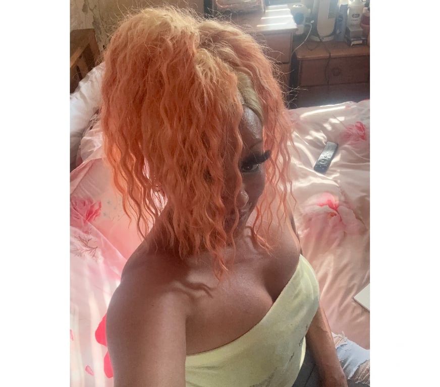 Escorts Glasgow Crosshill - Glasgow - Photos for ⭐X-RATEDPARIS⭐COME IN TO MY BUBBLE ⭐ MONDAY⭐