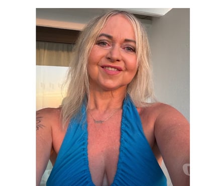 Photos for Online - WhatsApp 07505 807938 £15 Video Calls