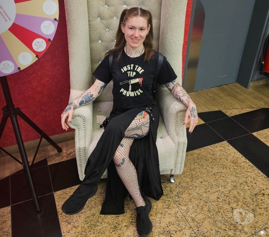 Escorts Norfolk Norwich - Photos for *Happy Halloween!* Please Read Bio