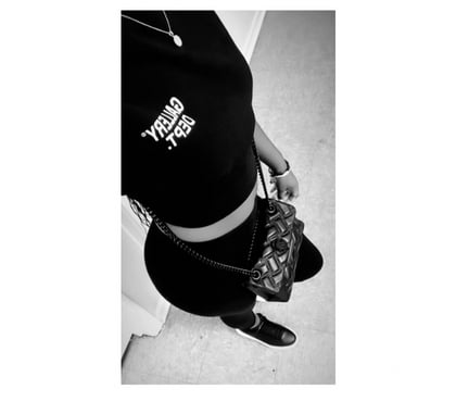  Escorts & Erotic Massage Middleton Rochdale - Photos for English Incalls Belle x 15 mins £40 x