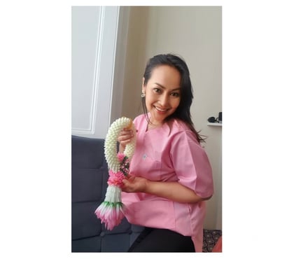  Escorts Glasgow Airport Renfrewshire - Photos for Thai Massage in Paisley