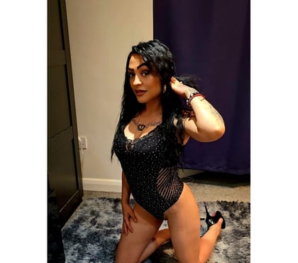 Escort Luton Town Centre Luton - Photos for Ema now luton party