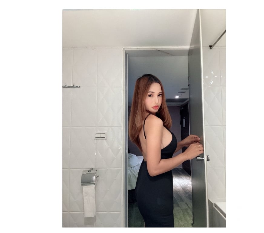 Escorts South Yorkshire Rotherham - Photos for Asian new girl in Rotherham Best Service 07990946440
