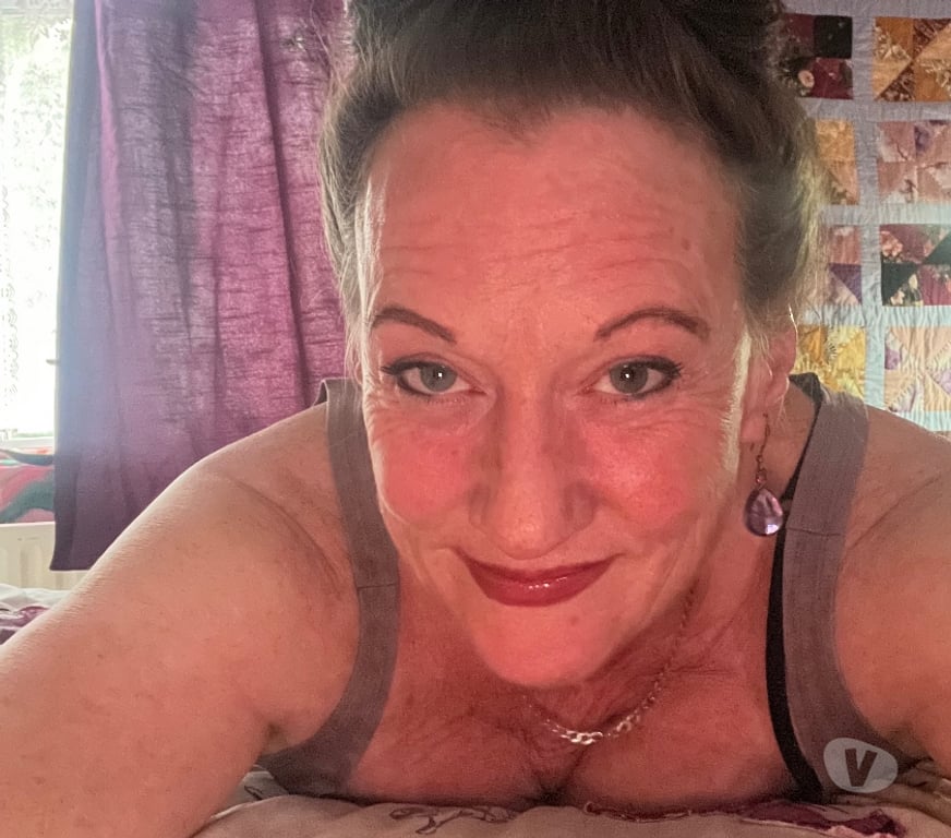 Escorts Bedfordshire Central Bedfordshire - Photos for Stevenage Suzi, 💋curvy, mature English milf