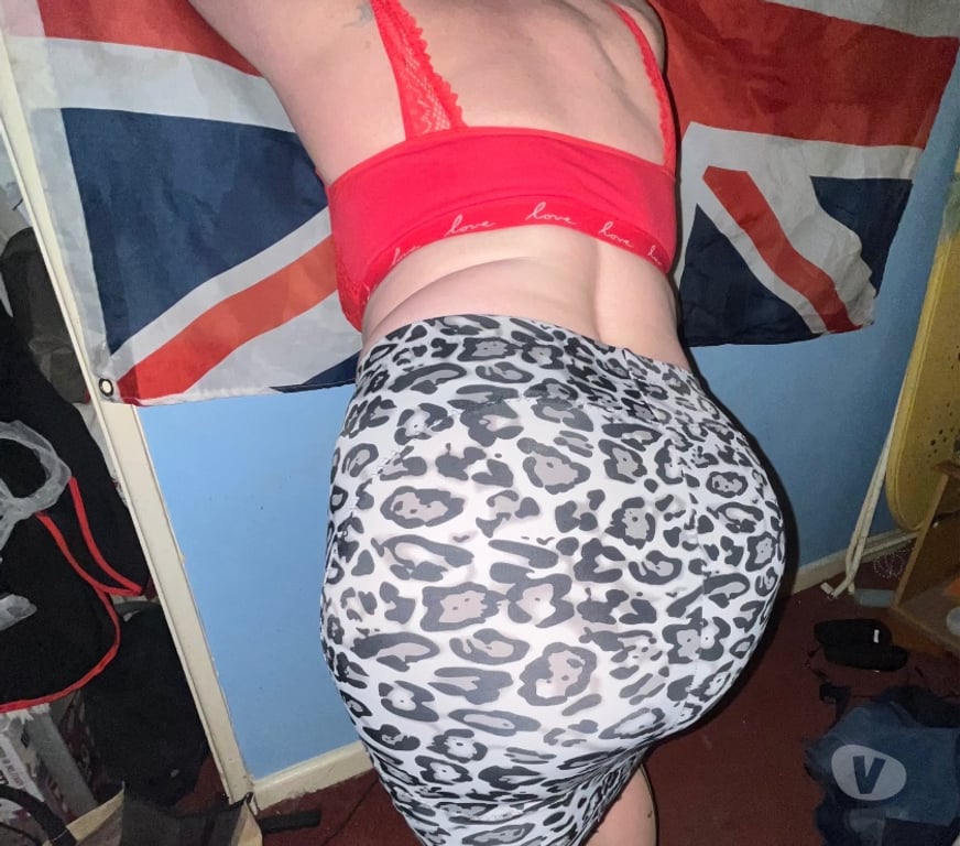 Escorts Hertfordshire Stevenage - Photos for Naughty Suzi, 💋curvy, mature English milf