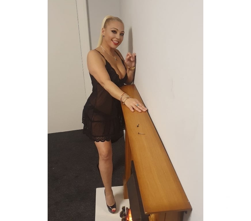 Escorts Renfrewshire Paisley - Renfrewshire - Photos for Pamela your sexy , hot and horny always 4u