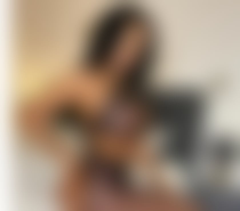 Escorts South East London Old Kent Road - South East London - Photos for NEW IN TOWN MEDEEA ,❣️OUTCALL ONLY