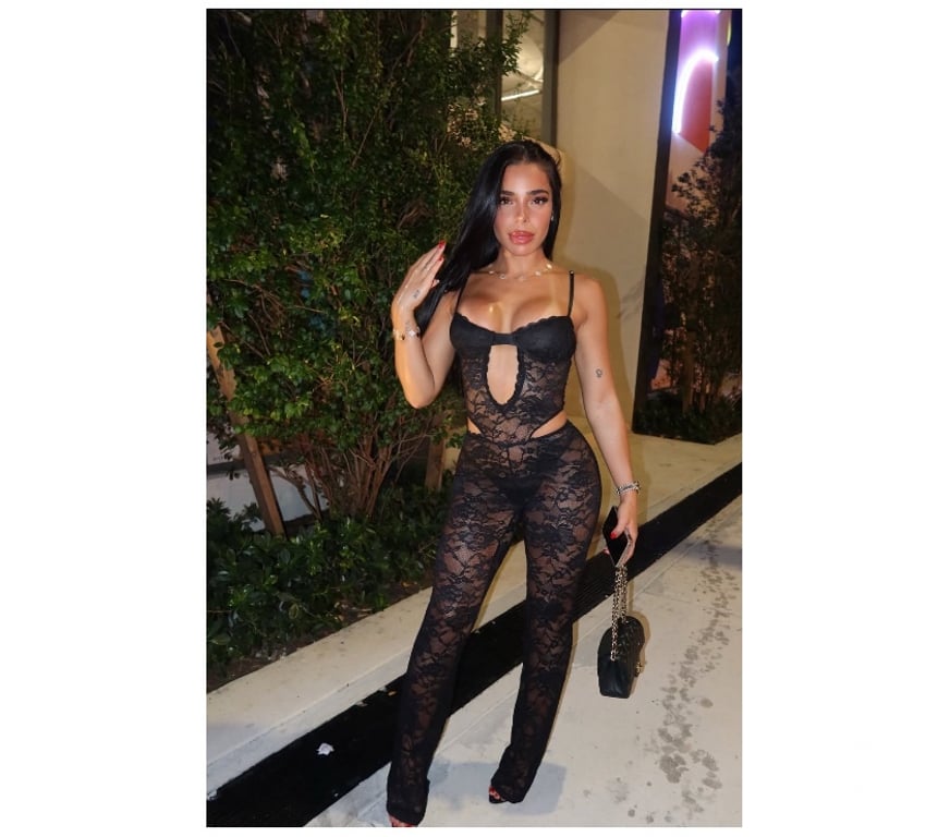 Escorts Hampshire Southampton - Photos for 👠 Petite Tease!! Let Me Blow Your Mind 😍