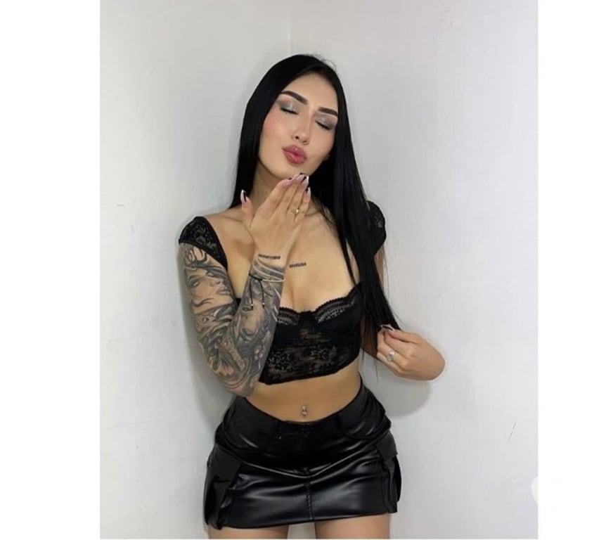 Escorts East London Canning Town - East London - Photos for 『𝑪𝒆𝒍𝒆𝒔𝒕𝒊𝒏𝒂 𝑳𝒖𝒙』 💎
