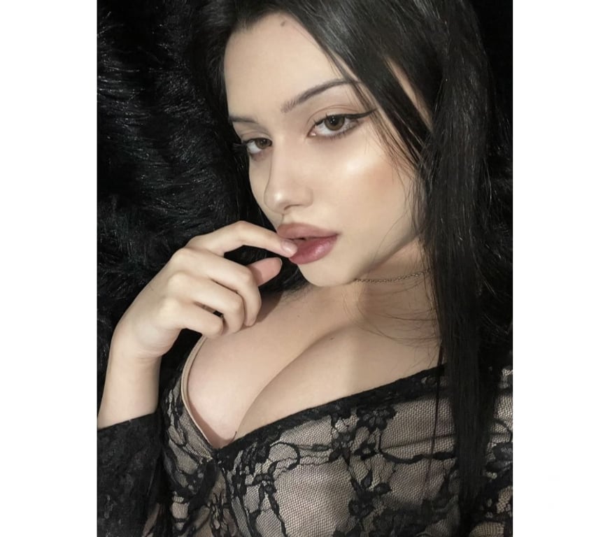 Escorts East London Leytonstone - East London - Photos for 🅂🄰🅅🄴🅁🄸🄰 🅕🅛🅞🅦🅔🅡