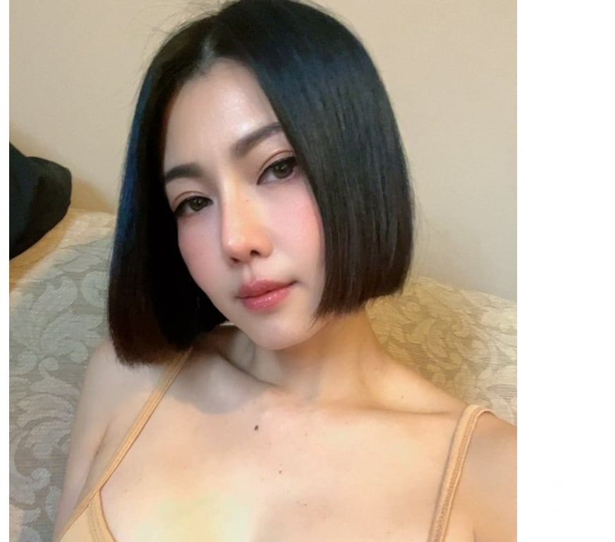 Escorts Norfolk Norwich - Photos for Slim, Petite and sexy 😘 Thai Minnie, Here till Sunday