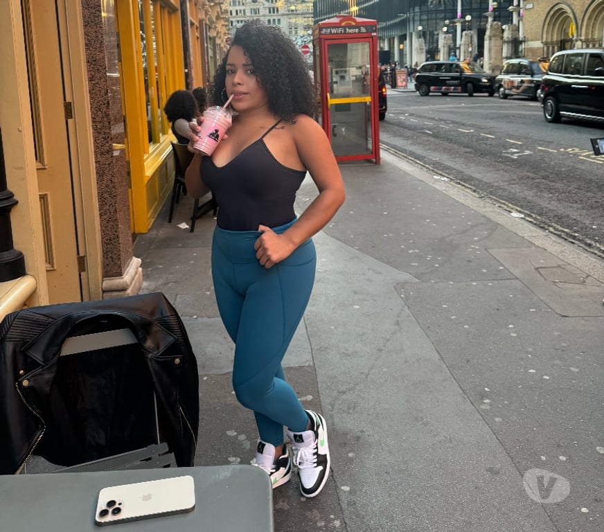 Trans Escorts Buckinghamshire High Wycombe - Buckinghamshire - Photos for Laysa trans Brazilian I have pics I'm free