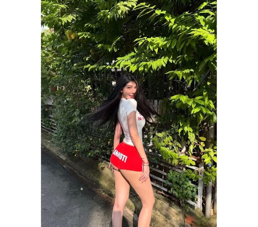 Escorts West Midlands Wolverhampton - Photos for Beautiful Lady Just Arrived From Hong Kong