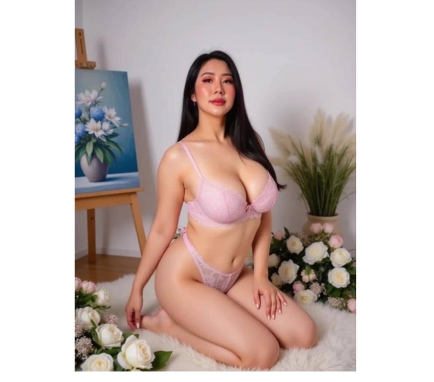 Escorts South East London Bromley - Photos for Hi guys I'm a new Thai girl in town hot and sexy 😍
