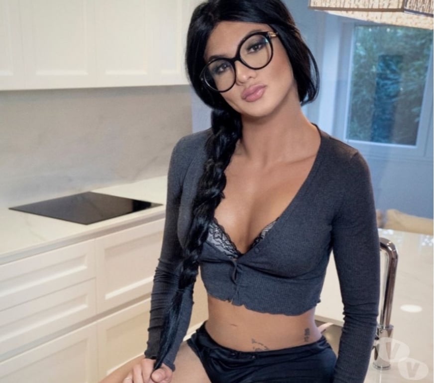 Escorts South Yorkshire Sheffield - Photos for 🧚🏻‍♂️ta Thaizz bellucci in shelffield ts