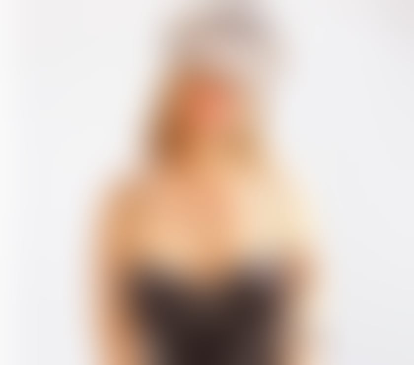 Escorts North West London Cricklewood - North West London - Photos for Sophisticated London Escort • A-levels, Kiss Owo 