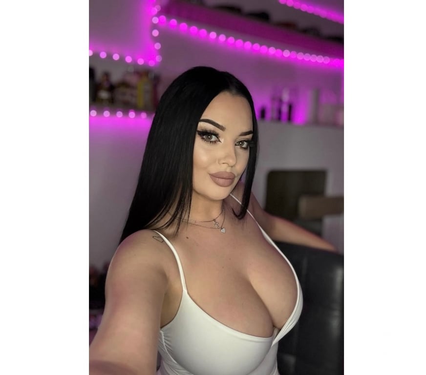 Escorts Glasgow Ibrox - Glasgow - Photos for Sarah new ! Just 2 weeks in Glasgow!