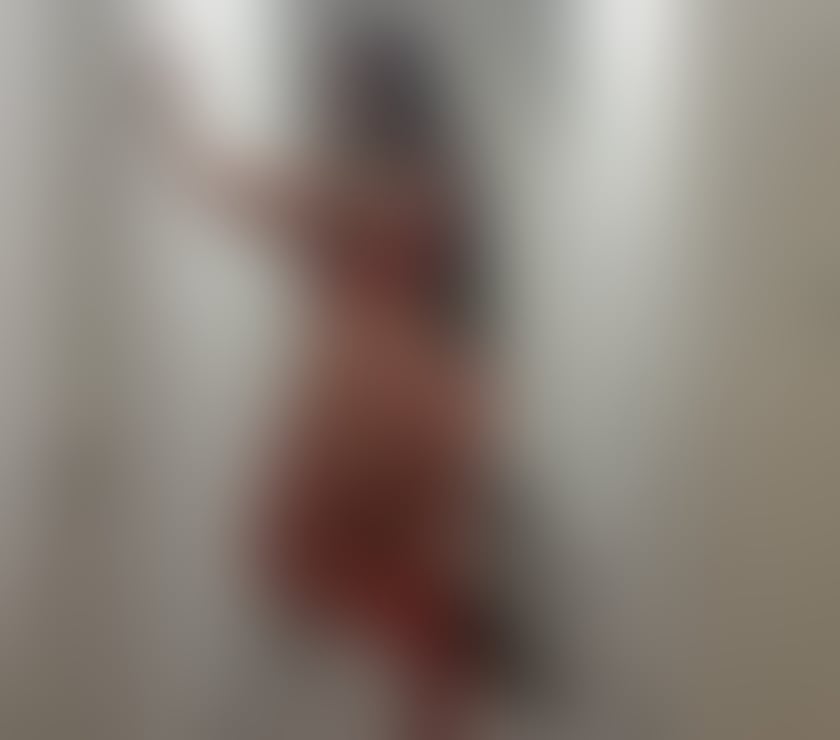 Trans Escorts North London Arsenal Station - North London - Photos for TRANSGENDER LAURA SEXY CURVES BIG ASS AVAILABLE NOW