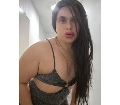 Trans Arsenal Station North London - Photos for TRANSGENDER LAURA SEXY CURVES BIG ASS AVAILABLE NOW