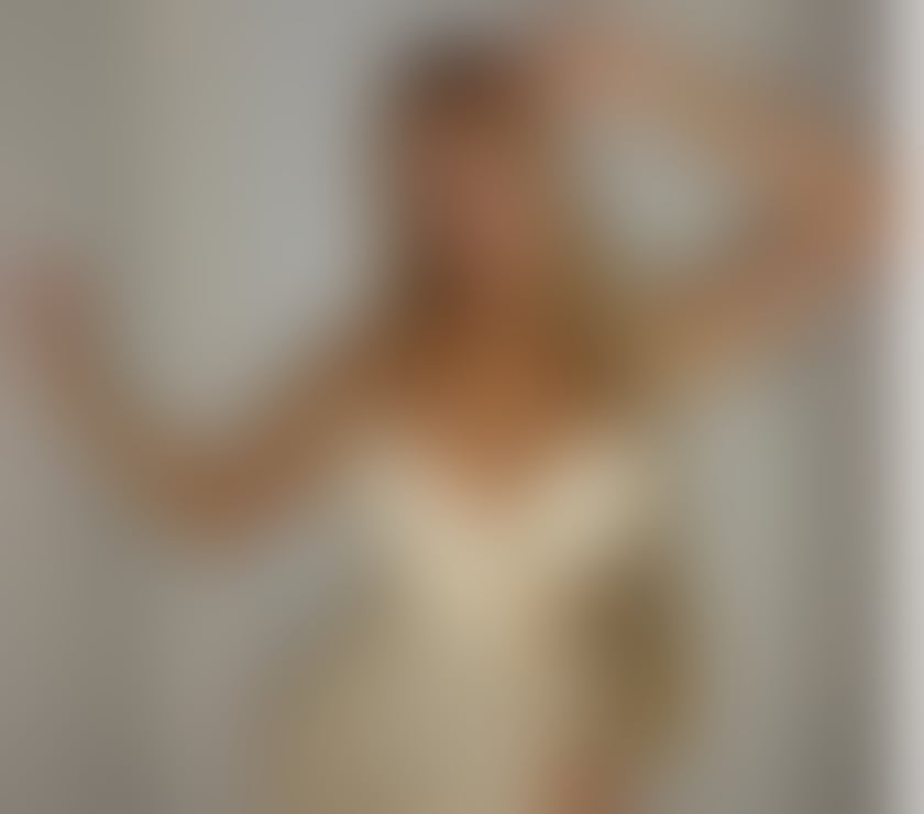 Escorts Hampshire Southampton - Photos for Hot sexy blonde Latina | Big butt | Party girls🎀