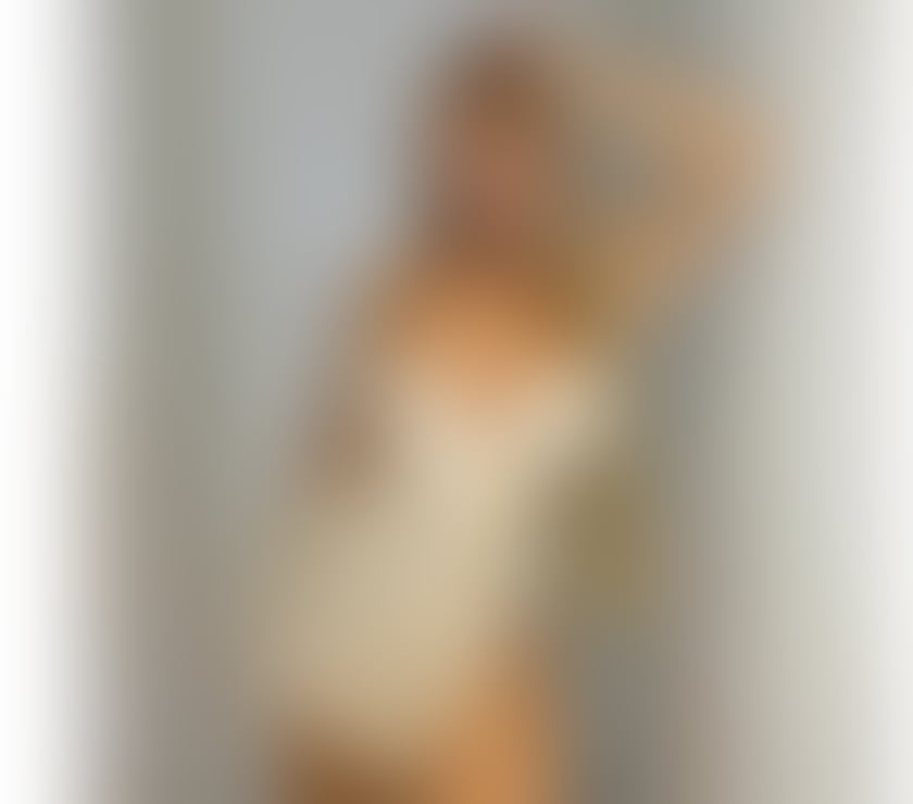 Escorts Hampshire Southampton - Photos for Hot sexy blonde Latina | Big butt | Party girls🎀