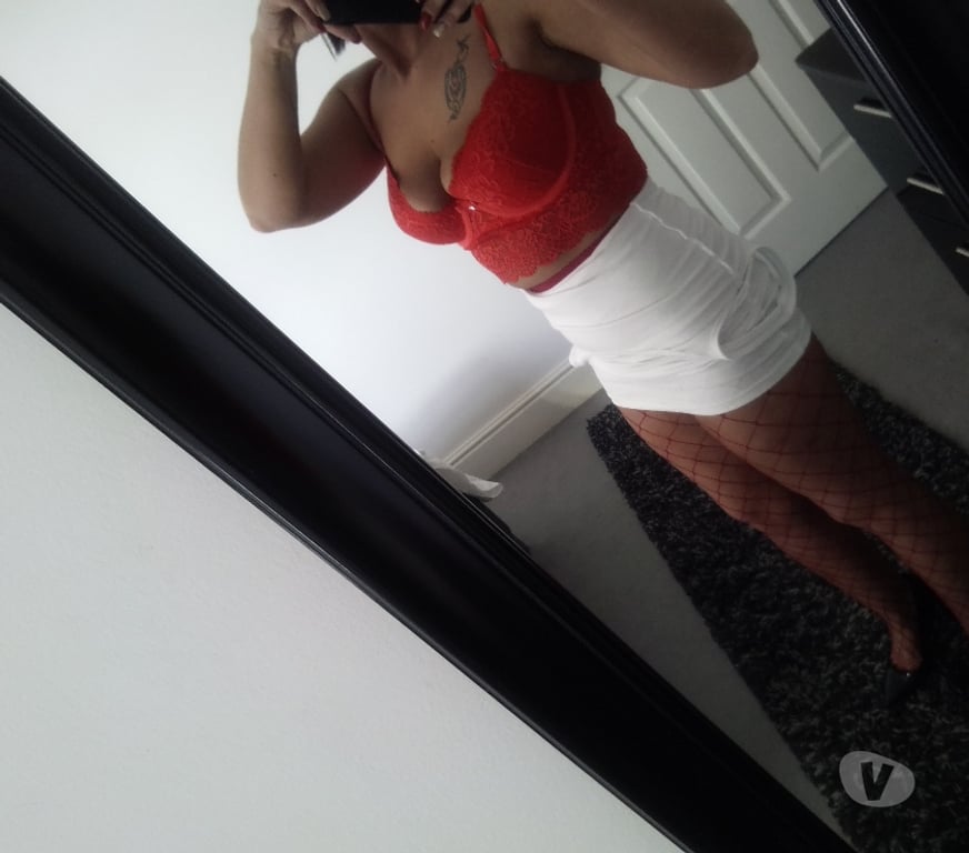 Escorts Bedfordshire Bedford - Photos for Stunning Petite English pocket rocket New in Bedford