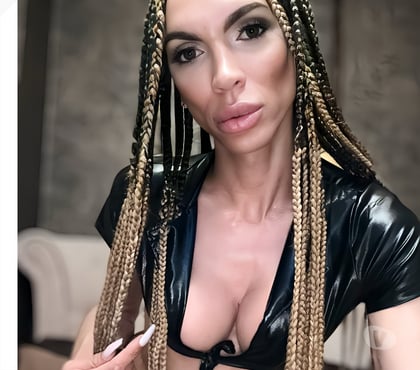 Transsexual Escorts Cardiff City Centre Cardiff - Photos for British, hung, horny 8.5