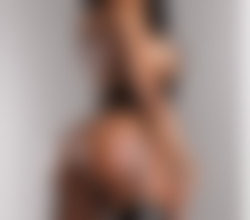 Escorts North West London Kilburn High Road Station - North West London - Photos for BELLA SEXY BLACK EBONY GODDESS BIGGEST BOOBS