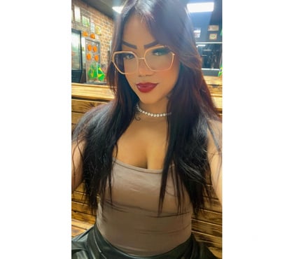 Photos for YOUR FAVOURITE GIRL NEXT DOOR β€οΈ REAL PICTURES