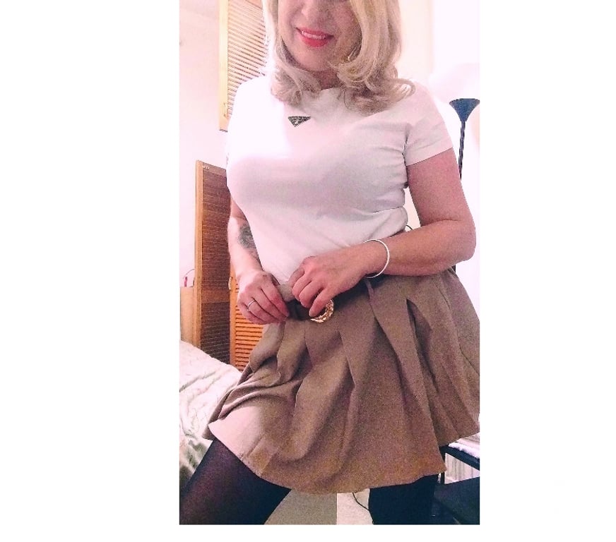 Escorts Aberdeen Aberdeen City Centre - Aberdeen - Photos for Hot Blonde in stockings, high heels