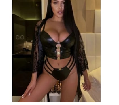 Escorts and Massages Guildford Town Centre Guildford - images_alt_text Best service 💯OUTCALL ❣️GIRLS ❤️