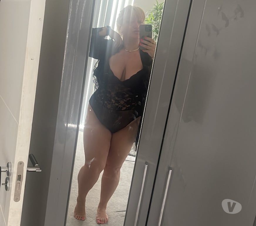 Escorts East London Langdon Park - DLR Station - East London - Photos for Independent MILF Escort – Elegant & Discreet