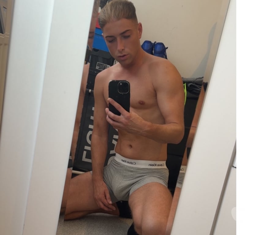  Gay massage Greater Manchester Manchester - Photos for Hot and horny for you