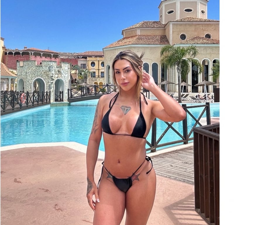 Trans Escorts Surrey Spelthorne - Photos for Amanda Hot Brazilian