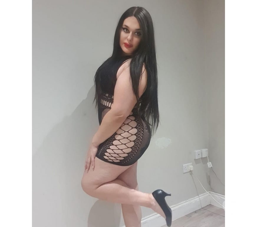 Trans Escorts North London Arsenal Station - North London - Photos for TRANSGENDER LAURA TYLER CURVY BODY BIG BUTT AVAILABLE NOW
