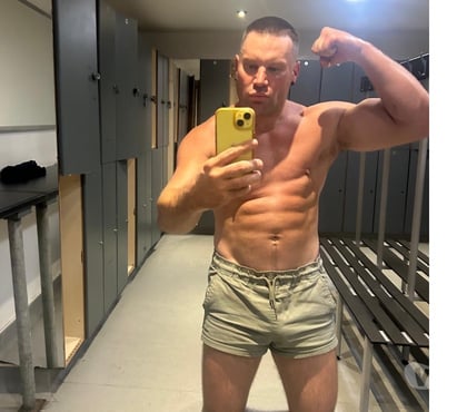 Gay Escorts Birmingham City Centre Birmingham - Photos for Gay escort Birmingham Mason Cross