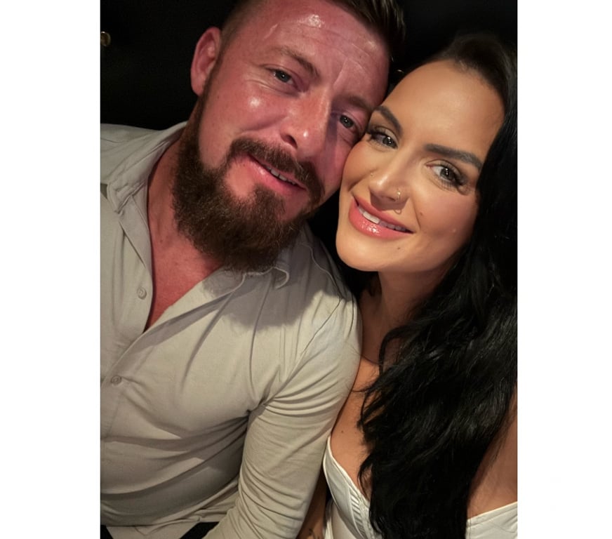 Adult Entertainment Central London London Bridge Station - Central London - Photos for COUPLE content and Sxting offers.. WhatsApp ‪07822035294