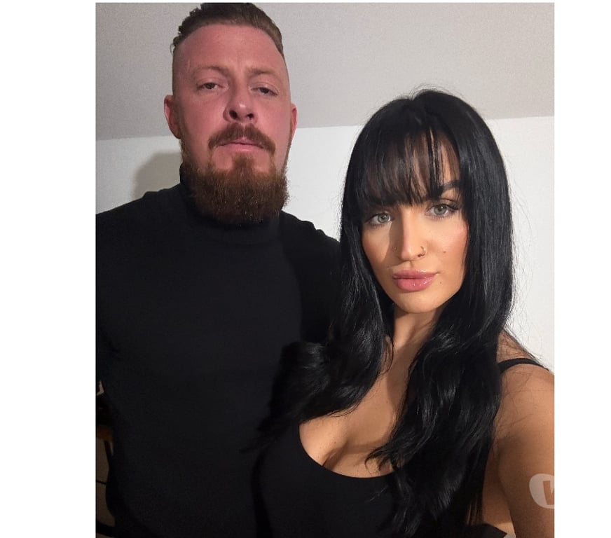 Adult Entertainment Central London London Bridge Station - Central London - Photos for COUPLE content and Sxting offers.. WhatsApp ‪07822035294