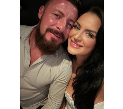 Photos for Couple content or messaging 😈 - WhatsApp 07438540582