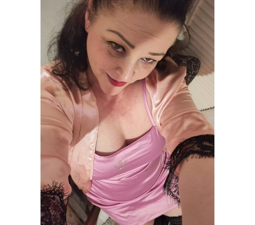 Escorts South East London Croydon - Photos for Sensual Carla 48 year in Croydon ☎️☎️