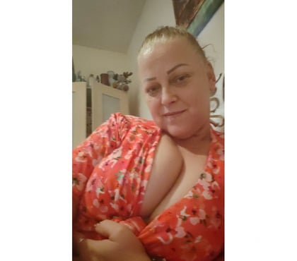 Escorts Croydon Croydon - Photos for Sensual Carla 48 year in Croydon ☎️☎️