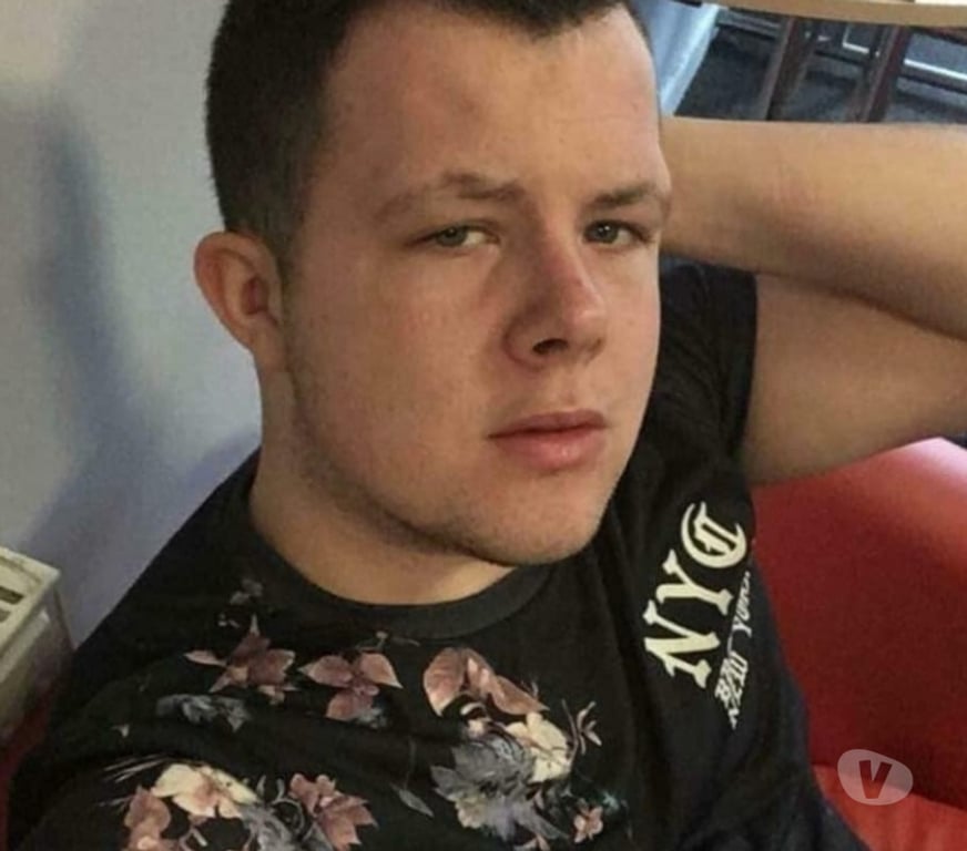 Gay massage Essex Southend-on-Sea - Photos for Horny young lad chav guy