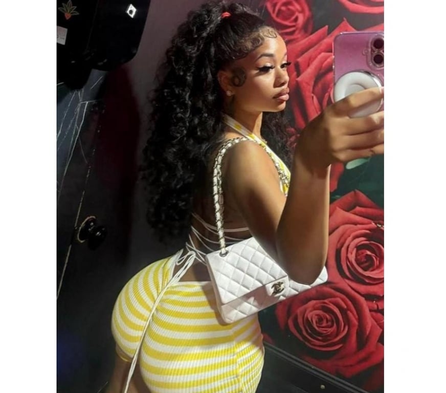 Escorts Glasgow Glasgow City Centre - Glasgow - Photos for Nicole beautiful latin girl 24 7 Party G1