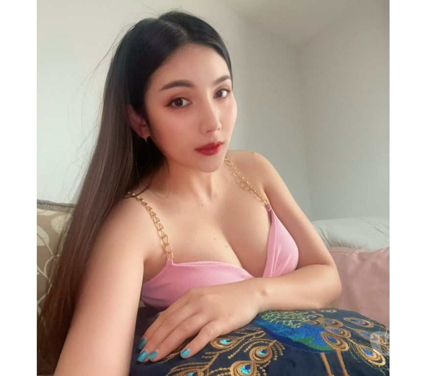 Escorts Surrey Guildford - Photos for Lydia Super Hot Sexy Thai real pics 07432014057