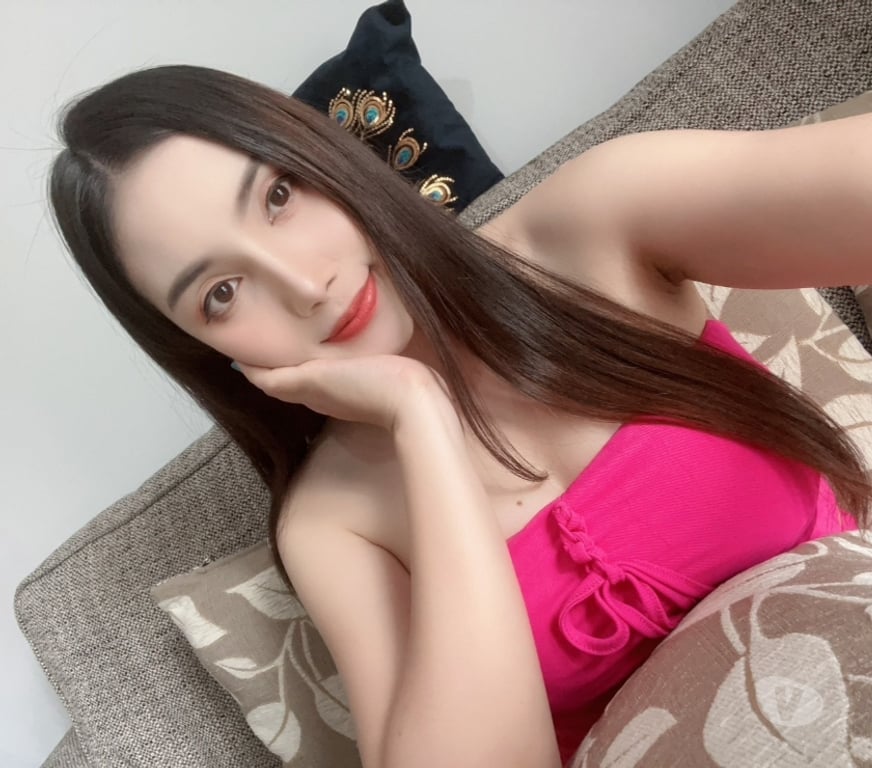 Escorts Surrey Guildford - Photos for Lydia Super Hot Sexy Thai real pics 07432014057