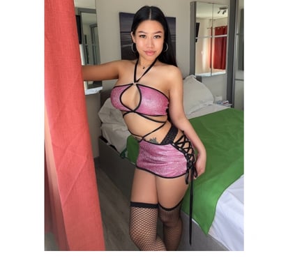  Escorts & Erotic Massage Dentons Green Saint Helens - Photos for HOT 🔥 Zara thai girl 🌹 in your town WA10