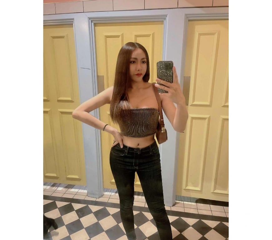 Escorts Cheshire East Wilmslow - Cheshire East - Photos for 😍 Mona Sexy Thai TS Ladyboy 🫦