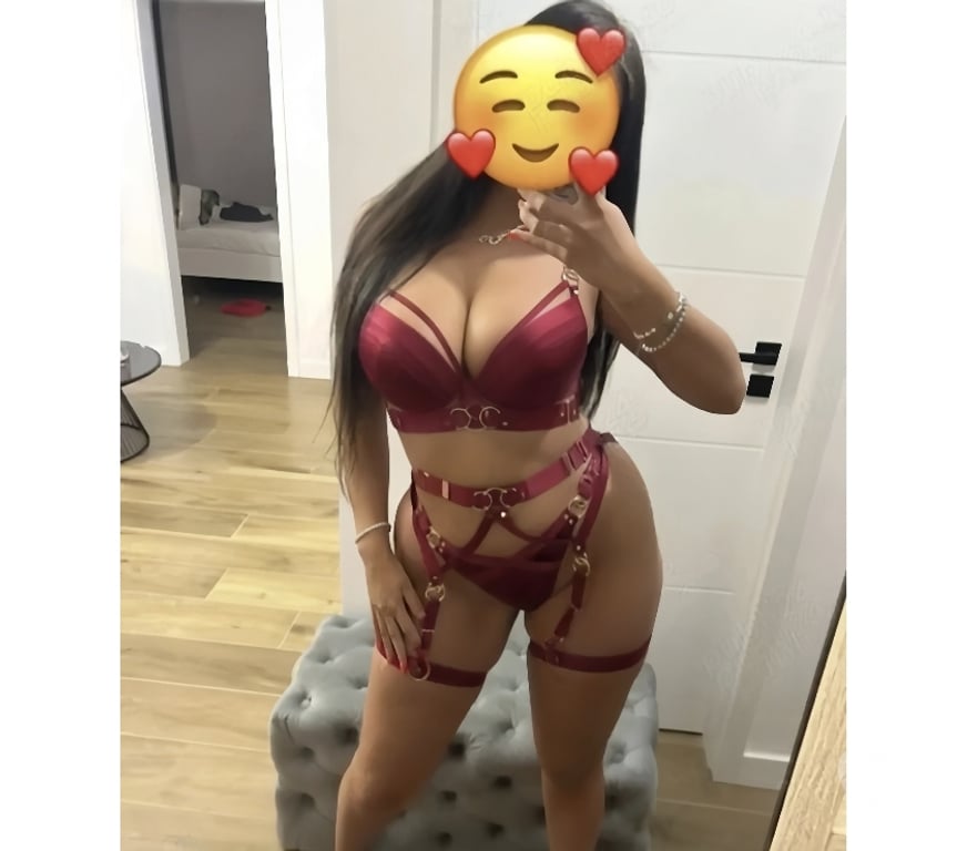 Escorts Greater Manchester Salford - Photos for 🦋LESLIE🔥CURVY GIRL🔞PARTY🥳REAL AND FRIENDLY