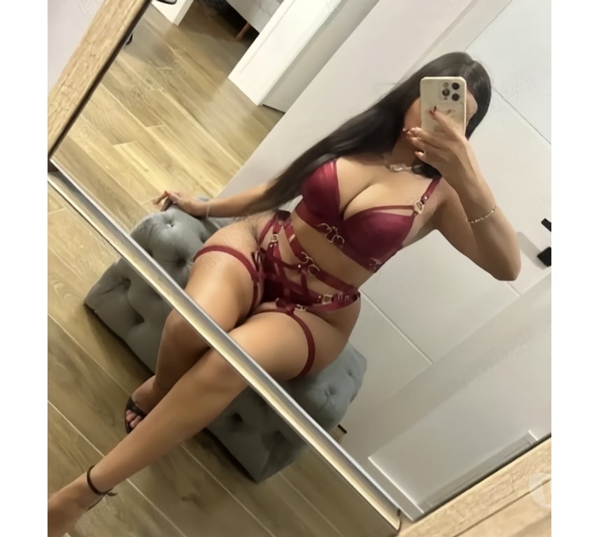 Escorts Greater Manchester Salford - Photos for 🦋LESLIE🔥CURVY GIRL🔞PARTY🥳REAL AND FRIENDLY