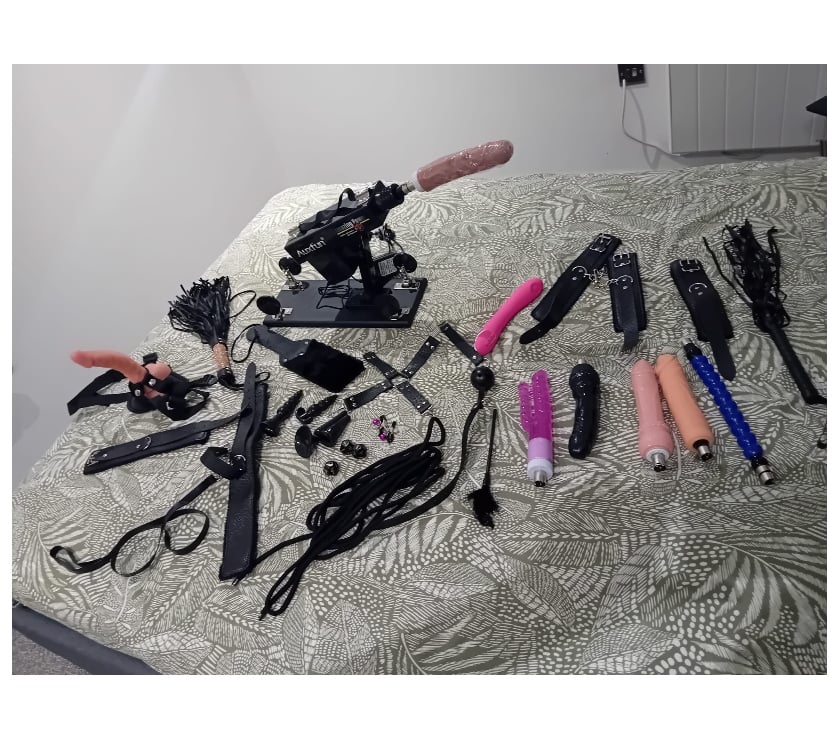 Escort Plumstead South East London - Photos for Mary , Party, F.Kiss, Strapon, Toys, Domination, New